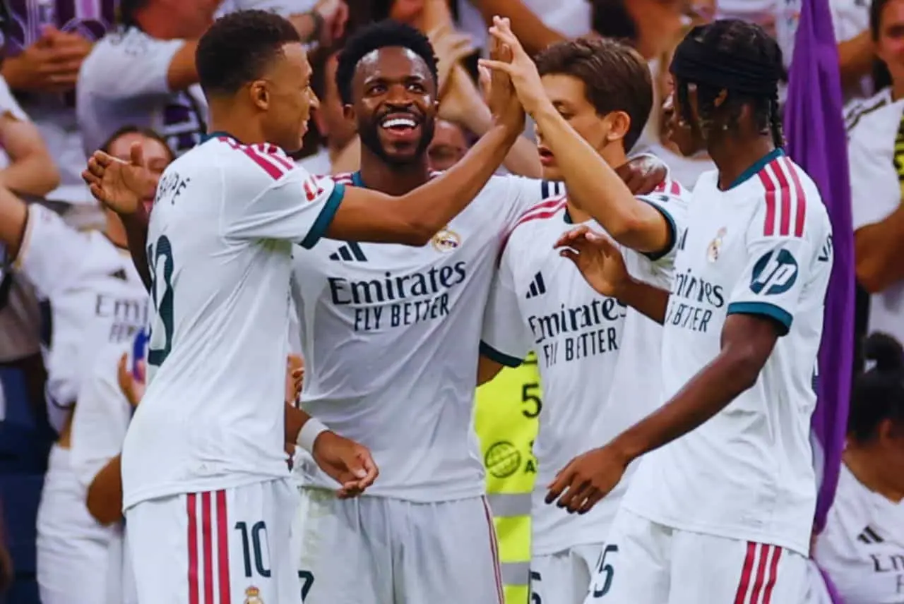 laliga-real-madrid-golea-al-malaga-y-mantiene-el-paso-perfecto-d29da1f4-focus-0-0-1479-828