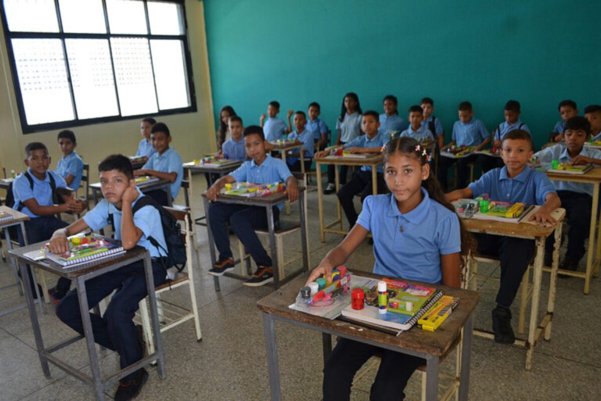 salon-de-clases-768×512-1